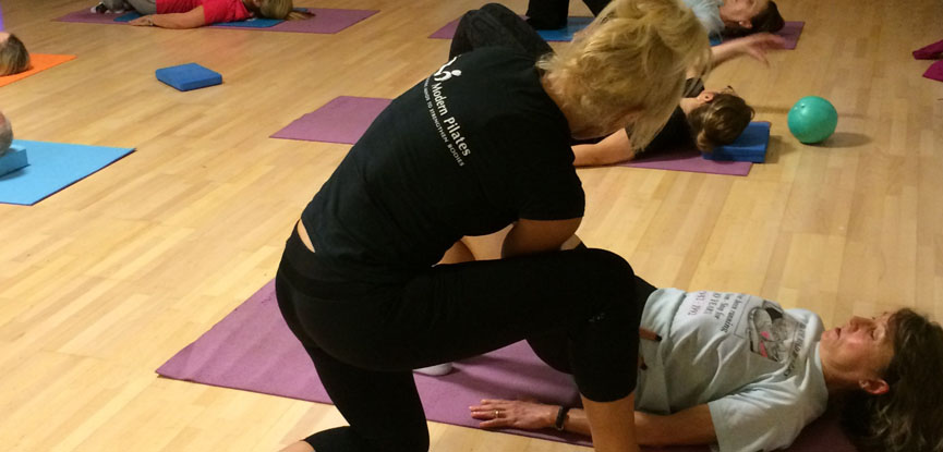 Ruth Hoyle is a qualified Modern Pilates instructor