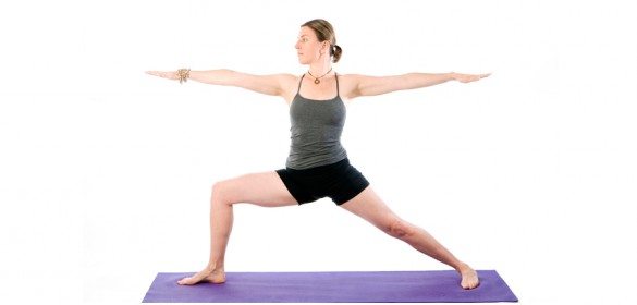 Yoga Poses for Healthy Knees | HFE Blog