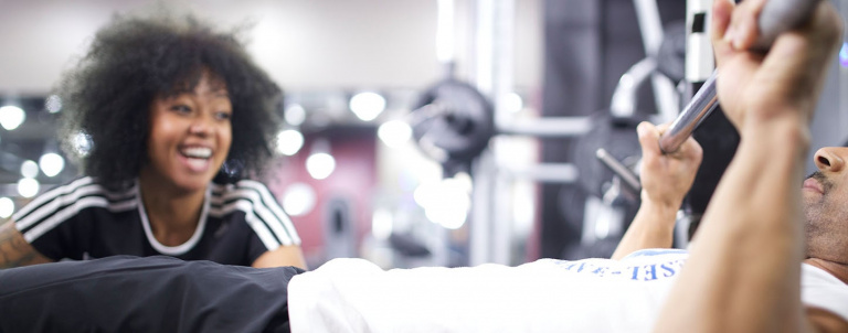 HFE PT tutor performing inverted row