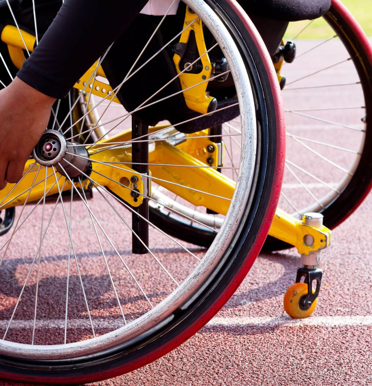wheelchair on race tracks
