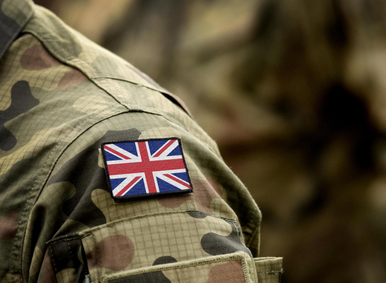 Uk soldier shoulder with badge