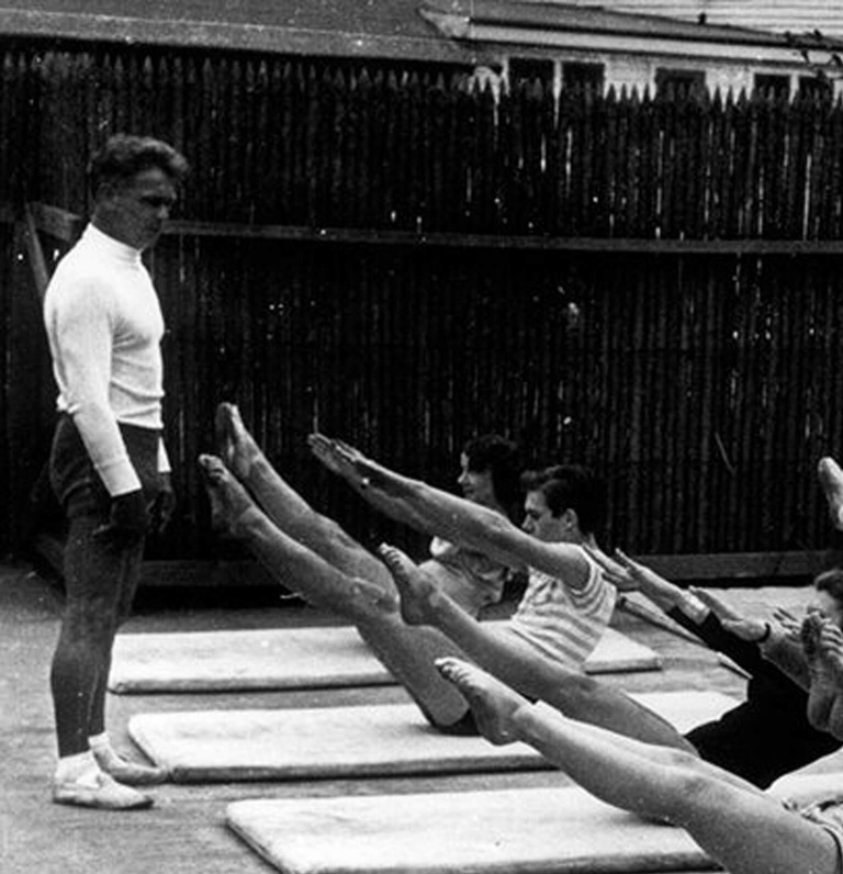 Joseph Pilates teaching a mat Pilates class