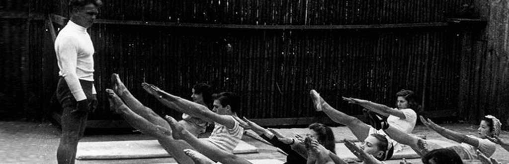 Joseph Pilates teaching a class his original exercises