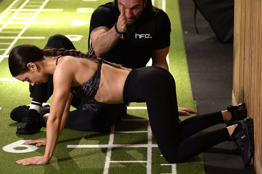 Luke Worthington training a HFE student